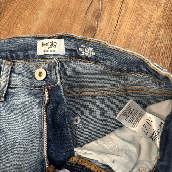 Kensie Light Blue Denim Jeans - Picture 2 of 2